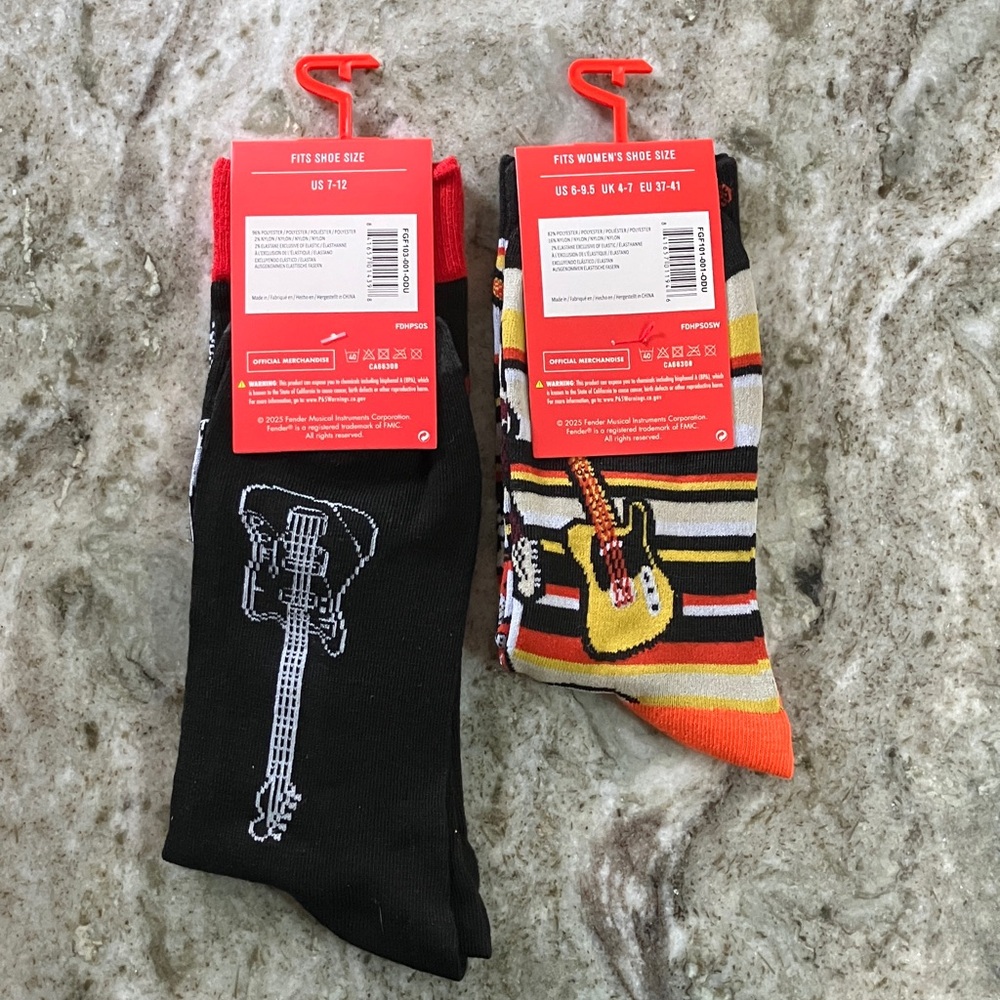 2 Pair His & Hers Fender Black and Striped Guitar Socks - Picture 2 of 4